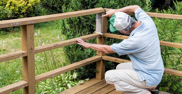Deck & Railing Contractors